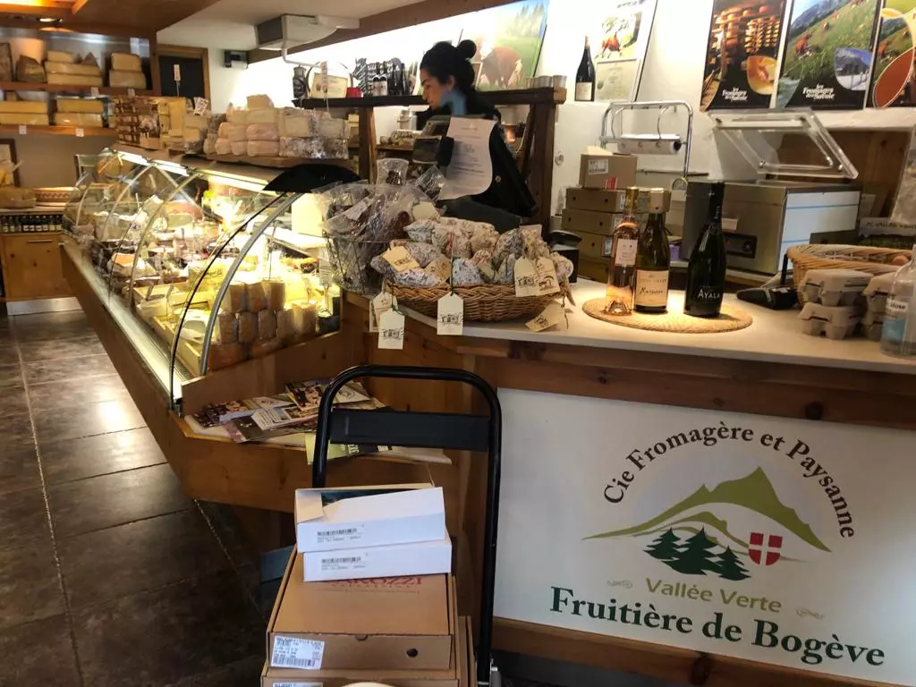 Fruitière des Neiges - exploité par la société JFB & Cie SARL