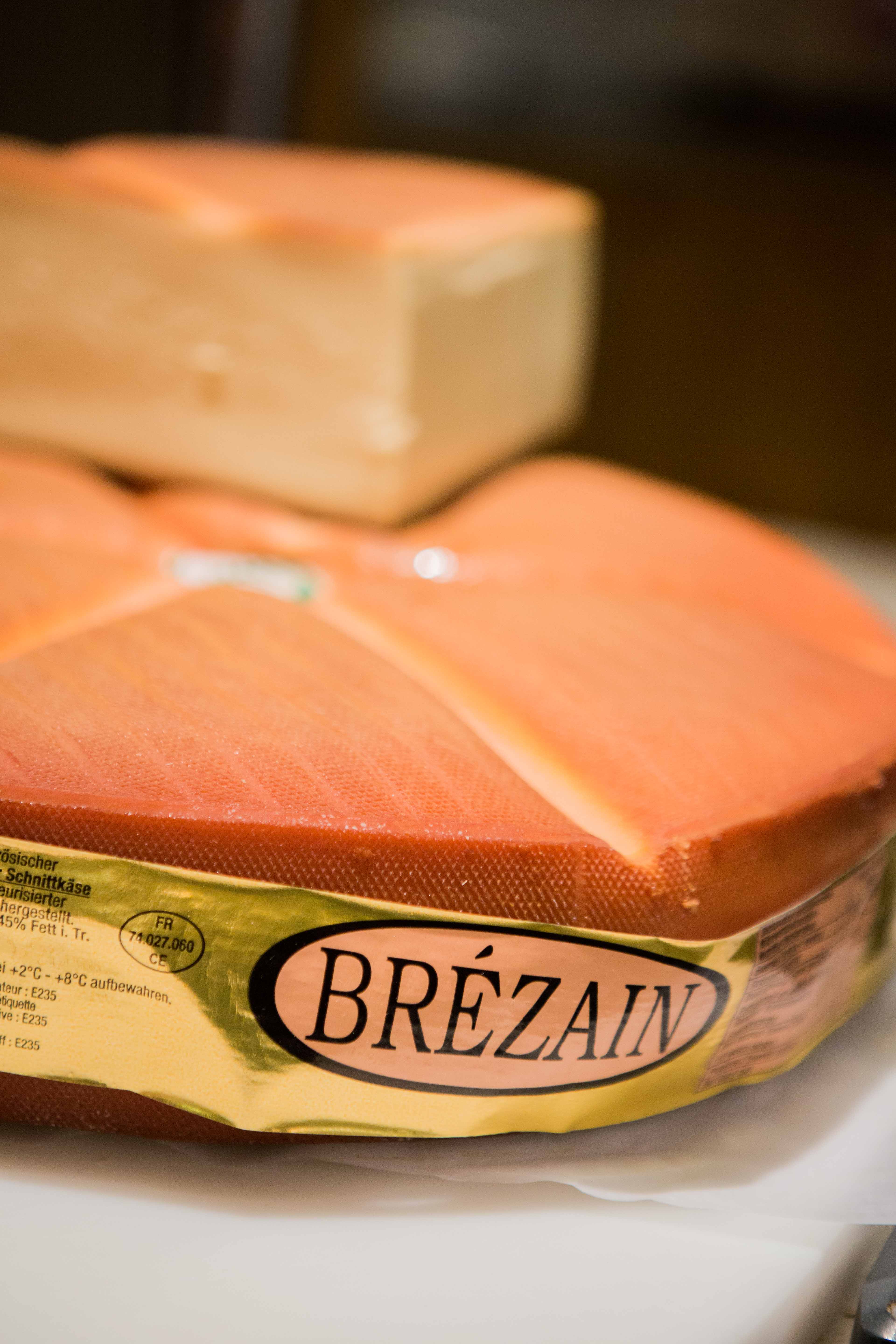 Fromage Raclette Congelé Depuis 1 An Notre produit Fromage à Raclette Fumé «LE BRÉZAIN»